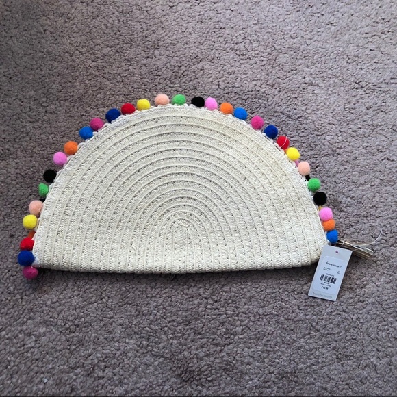 Women’s Clutch - Picture 1 of 11